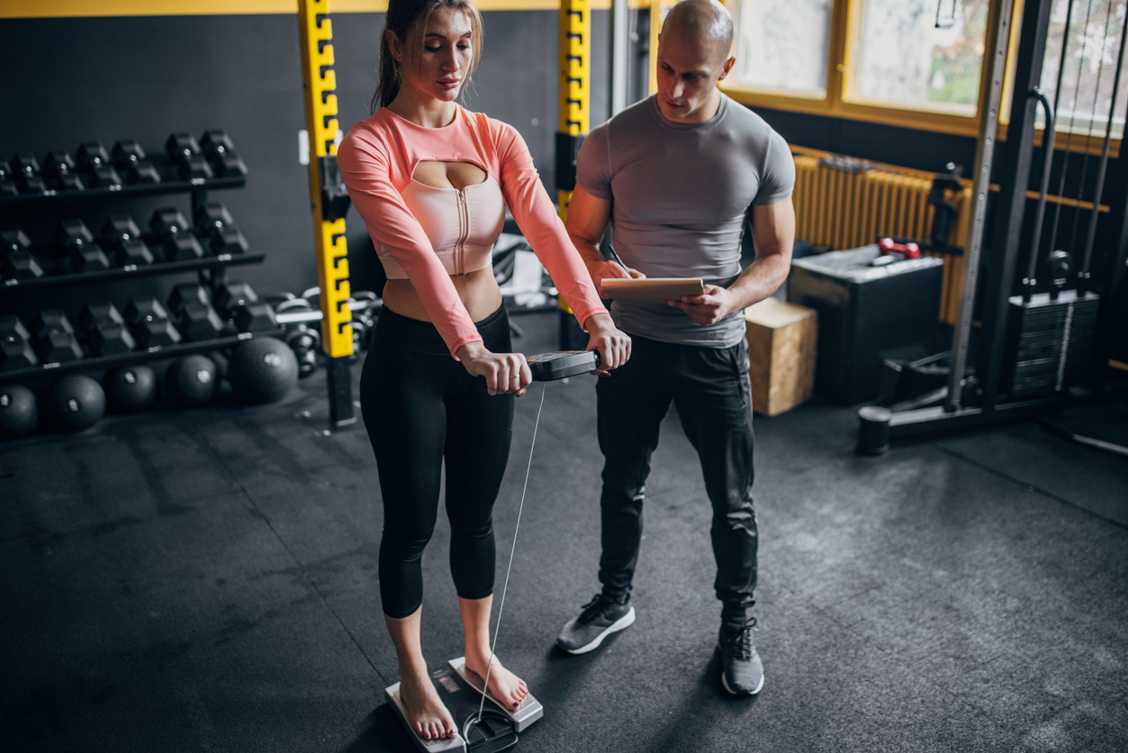 Sport & Fitness - Koerperanalyse im Fitnessstudio